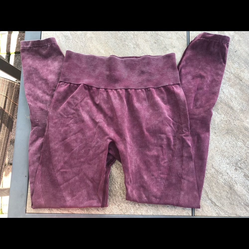 Bundle of VS PINK leggings